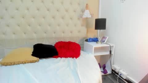 hellen online show from December 16, 2024, 6:38 pm