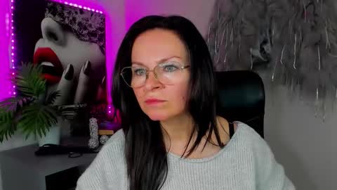 Helen online show from April 20, 2026, 3:15 pm