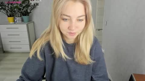 Helen sven online show from September 19, 2025, 6:26 am