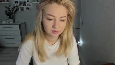 Helen sven online show from October 7, 2025, 5:48 am