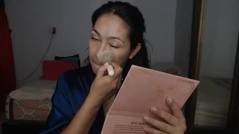 Snapshot of helen_lya chatting on August 4, 2026, 11:40 pm Helen online show from August 4, 2026, 11:40 pm