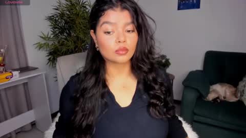 helen_miller online show from March 11, 2025, 10:42 pm