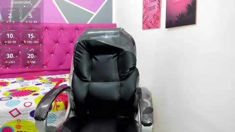 Helen online show from February 20, 2025, 8:58 pm