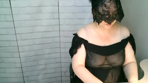 Helen online show from June 22, 2026, 4:09 am
