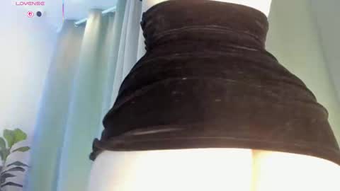 helena online show from October 4, 2025, 10:19 pm