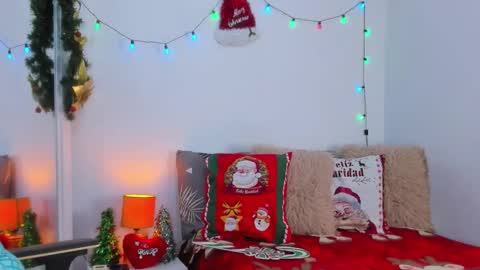 Helena Santos  online show from December 19, 2025, 11:06 am