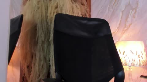 Helena Santos  online show from March 15, 2026, 11:16 am