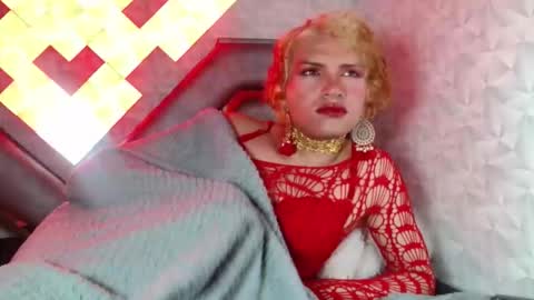 HelenaShineGold online show from June 6, 2026, 5:45 am