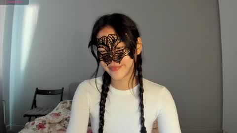 Snapshot of helenblazetrt chatting on June 2, 2026, 2:24 am Hi I am Helen online show from June 2, 2026, 2:24 am