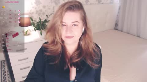 Helena Bonham online show from September 24, 2025, 11:46 am