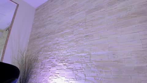 Helen online show from April 6, 2026, 4:32 am