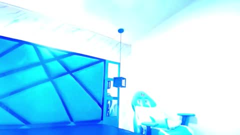    online show from September 29, 2025, 11:37 am