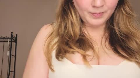 Helen online show from March 13, 2026, 2:07 am