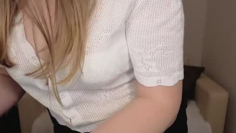 Helen online show from April 2, 2026, 2:53 am