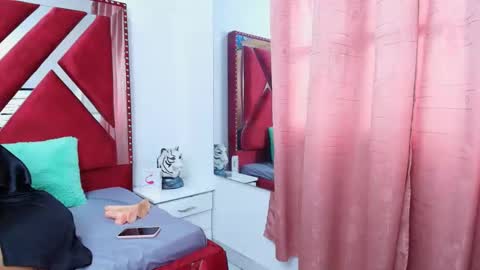 Helen Sommers online show from March 4, 2026, 7:53 pm