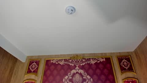 Helen or Hells online show from September 20, 2025, 12:06 pm