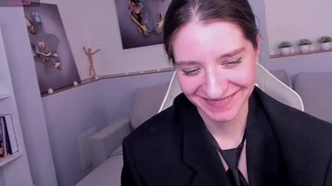 Helen online show from February 26, 2025, 10:36 am