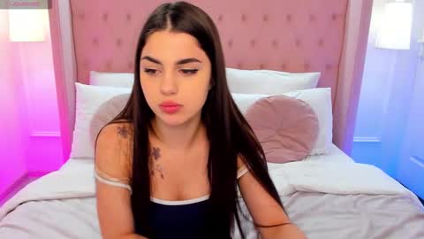 Helen online show from November 6, 2025, 2:07 pm