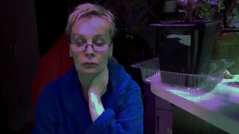 Helga online show from July 7, 2026, 5:28 pm