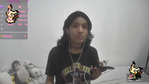 Helia Transfem and Amy online show from January 24, 2025, 6:35 pm