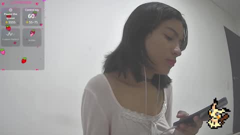 Helia Transfem and Amy online show from February 7, 2025, 3:30 pm