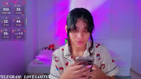 Snapshot of helia_n_amy chatting on April 29, 2026, 2:37 am Helia Transfem and Amy online show from April 29, 2026, 2:37 am