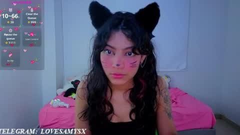 Snapshot of helia_n_amy chatting on May 15, 2026, 2:18 am Helia Transfem and Amy online show from May 15, 2026, 2:18 am