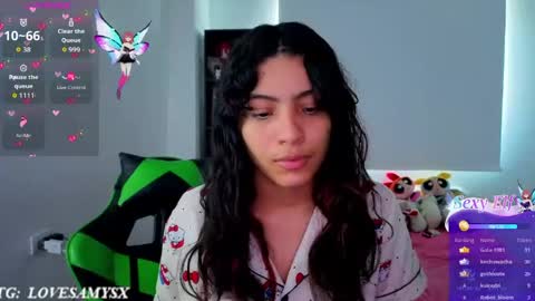 Snapshot of helia_n_amy chatting on May 29, 2026, 2:15 pm Helia Transfem and Amy online show from May 29, 2026, 2:15 pm