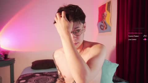 Helio online show from April 22, 2026, 2:03 am