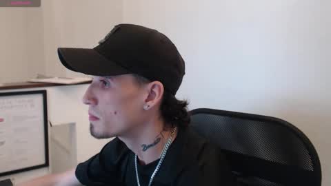 Eros online show from March 18, 2026, 12:58 am