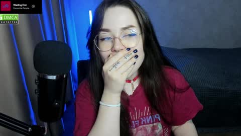 Red online show from January 30, 2025, 5:39 pm