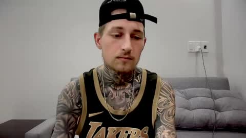 hellacozy online show from April 19, 2026, 12:37 pm