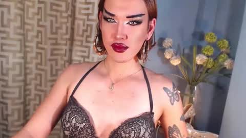 hellatarahathor online show from February 25, 2026, 8:24 am