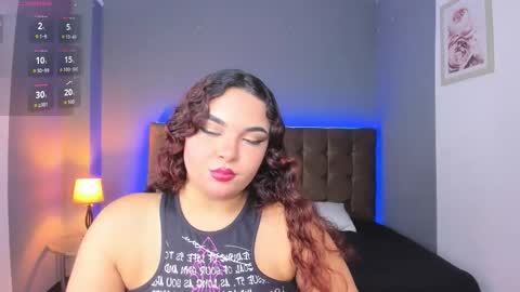 hellen online show from November 30, 2025, 3:54 am