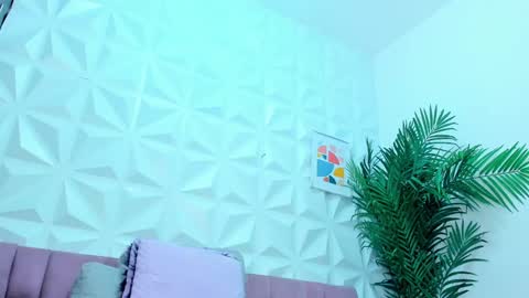 hellen     online show from January 17, 2025, 1:15 am