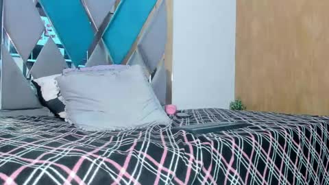 hellen     online show from February 23, 2025, 7:22 am