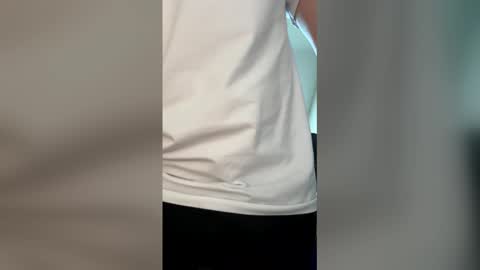 hellerc3po online show from April 11, 2026, 1:54 am