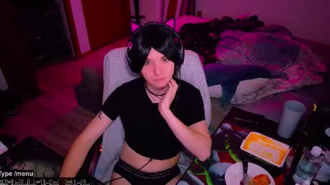 Snapshot of hellfire_girl chatting on November 11, 2025, 2:11 am Hayley online show from November 11, 2025, 2:11 am