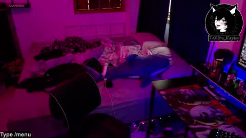 Snapshot of hellfire_girl chatting on May 19, 2026, 1:56 am Hayley online show from May 19, 2026, 1:56 am
