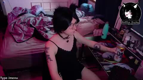 Snapshot of hellfire_girl chatting on June 22, 2026, 2:35 am Hayley online show from June 22, 2026, 2:35 am
