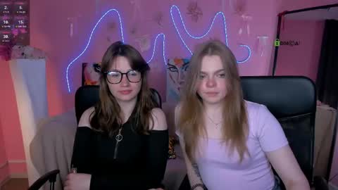 Helli online show from May 22, 2026, 7:41 pm