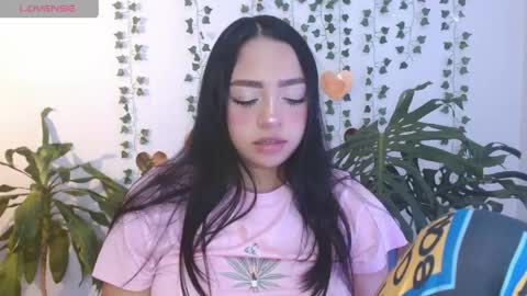 hellokitty_valery1 online show from April 21, 2026, 1:53 am