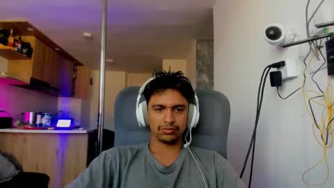 Owner of your wallet  online show from September 25, 2025, 7:39 pm