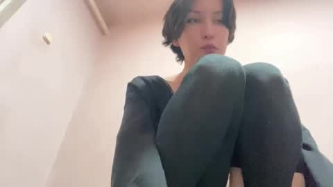 Eva online show from February 8, 2025, 8:53 pm