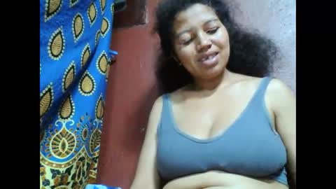 henitsaldy online show from October 5, 2025, 5:55 pm