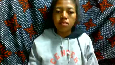 Snapshot of henitsaldy chatting on July 7, 2026, 10:36 pm henitsaldy online show from July 7, 2026, 10:36 pm