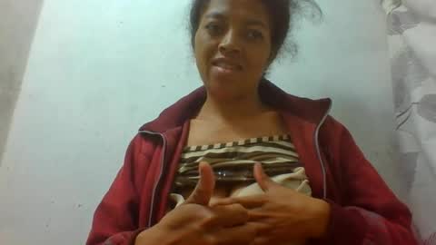 Snapshot of henitsaldy chatting on July 21, 2026, 11:07 pm henitsaldy online show from July 21, 2026, 11:07 pm