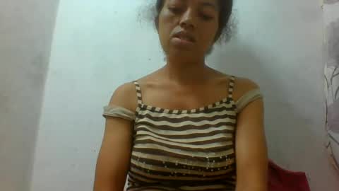 Snapshot of henitsaldy chatting on July 22, 2026, 4:43 pm henitsaldy online show from July 22, 2026, 4:43 pm