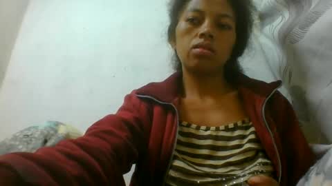 Snapshot of henitsaldy chatting on July 23, 2026, 10:29 pm henitsaldy online show from July 23, 2026, 10:29 pm