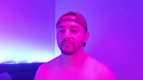 HENNIDRIP online show from November 20, 2025, 12:55 am